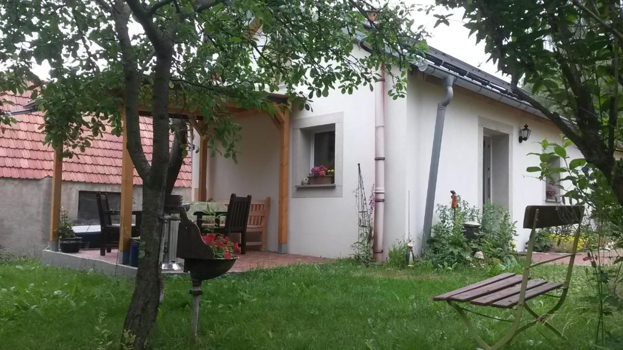 Pochebachhaeusl Villa Kurort Jonsdorf Exterior photo